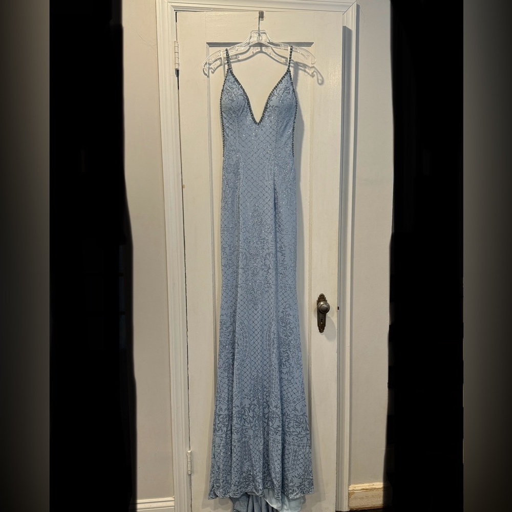 Size 4 Jovani light blue prom dress.